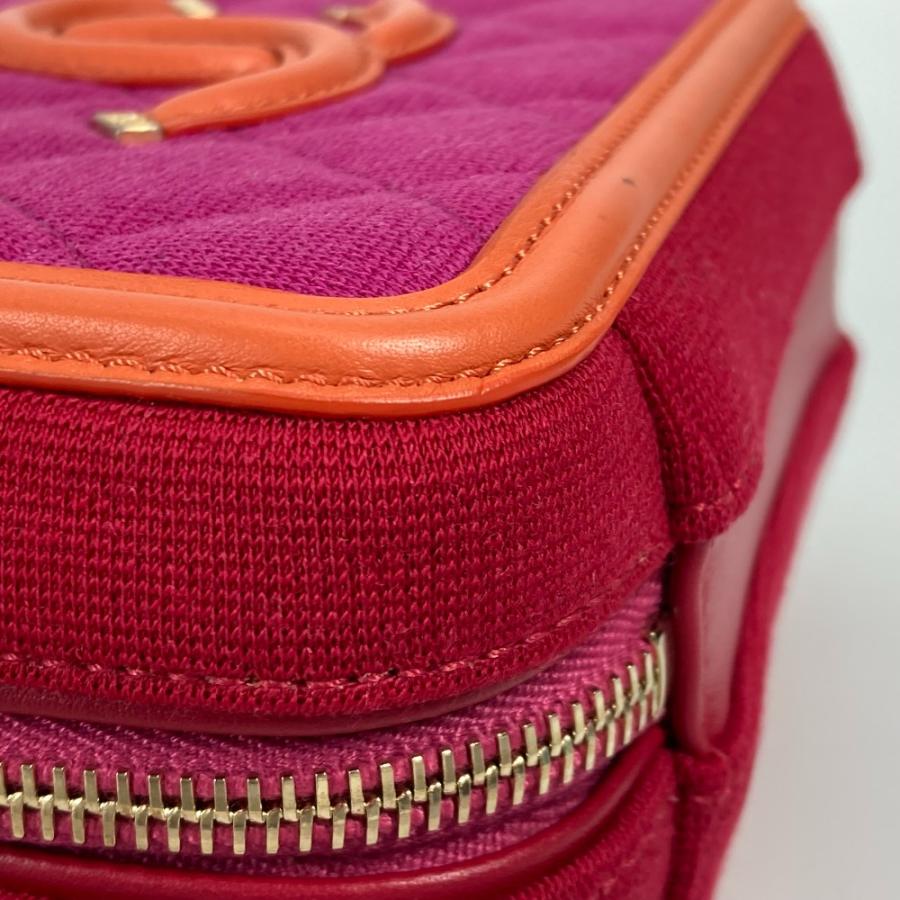 新品同様 CHANEL シャネル CC　フィリグリー バニティバッグ チェーン 2WAYバッグ チェーン ココマーク ショルダーバッグ レッド【中古】 | CHANEL | 06