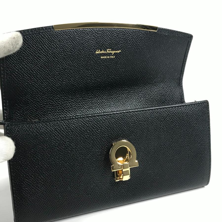 美品 Salvatore Ferragamo サルヴァトーレフェラガモ ガンチーニ ロングウォレット フラップ 長財布 ブラック レディース【中古】 |  | 07