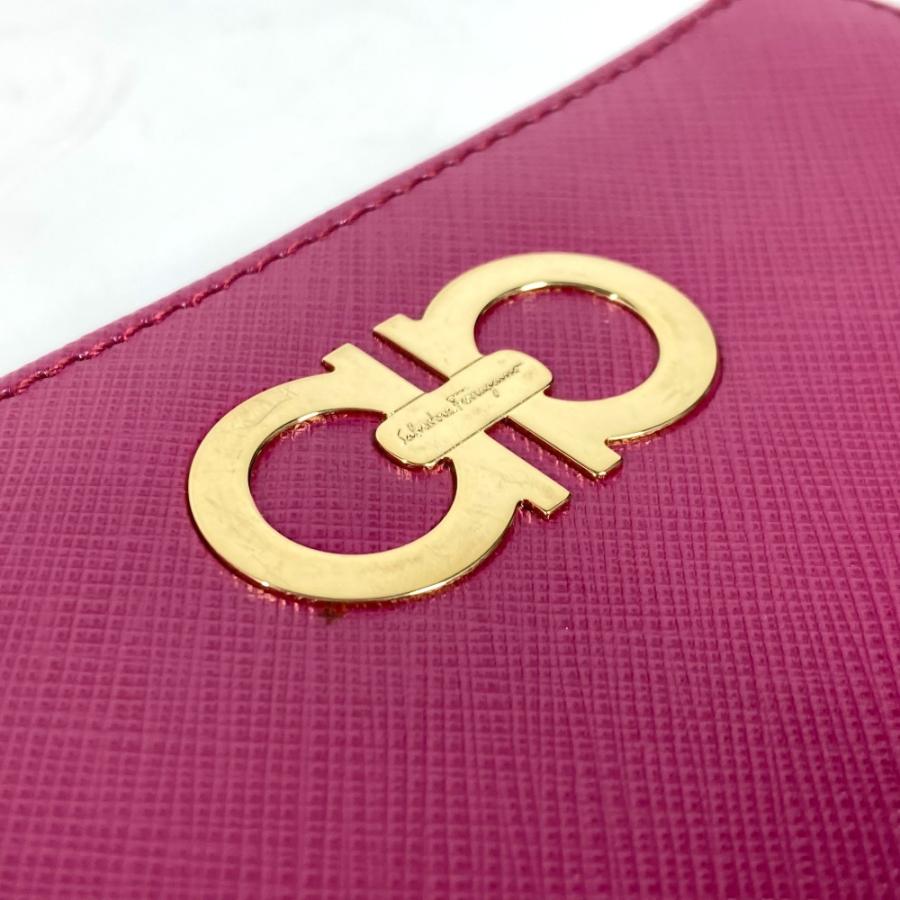 美品 Salvatore Ferragamo サルヴァトーレフェラガモ ロゴ ガンチーニ コンパクトウォレット 2つ折り財布 パープルピンク系【中古】 |  | 04