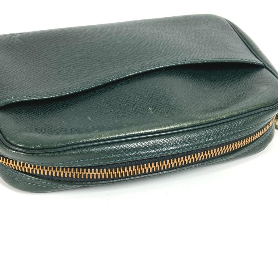 LOUIS VUITTON ルイヴィトン M30304 アクセサリーポーチ メイクポーチ 化粧ポーチ クラッチバッグ タイガ ポーチ エピセア【中古】 | LOUIS VUITTON | 02