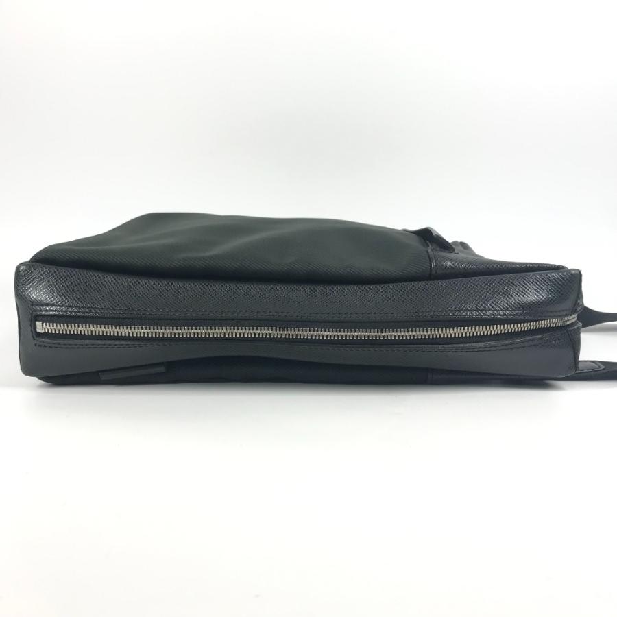 LOUIS VUITTON ルイヴィトン M30912  ベルーガ 斜め掛け ポシェット カバン タイガ ショルダーバッグ カーキ ユニセックス【中古】 | LOUIS VUITTON | 02