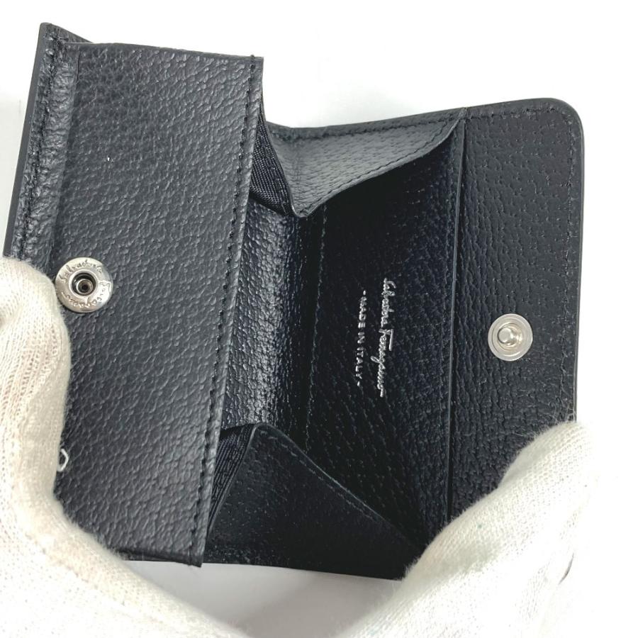 新品同様 Salvatore Ferragamo サルヴァトーレフェラガモ ロゴ ガンチーニ 財布 小銭入れ コインケース ブラック ユニセックス【中古】 |  | 06