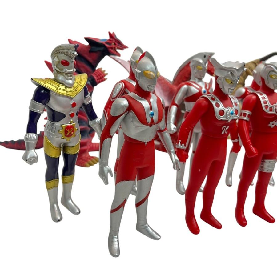BANDAI バンダイ ウルトラマン 12体 怪獣 3体 ソフビ おもちゃ 玩具 フィギュア ホビーその他 ユニセックス【中古】 |  | 01