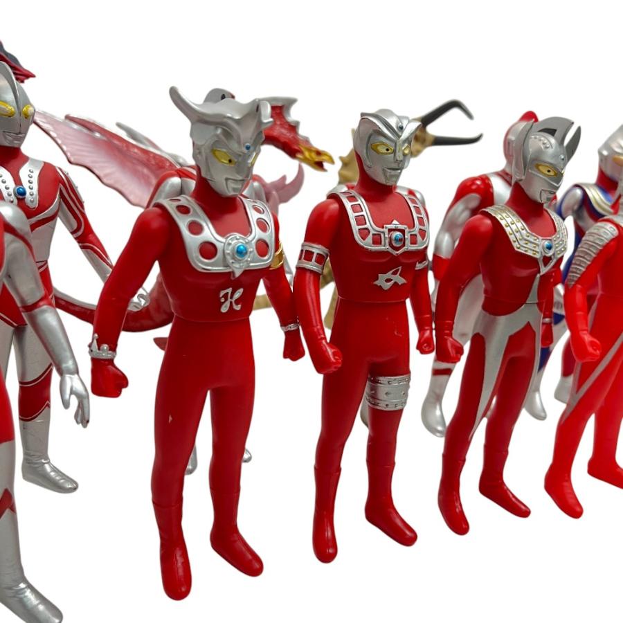 BANDAI バンダイ ウルトラマン 12体 怪獣 3体 ソフビ おもちゃ 玩具 フィギュア ホビーその他 ユニセックス【中古】 |  | 02