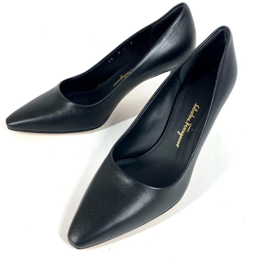 新品同様 Salvatore Ferragamo サルヴァトーレフェラガモ 靴 シューズ ヒール パンプス ブラック レディース【中古】 |  | 01