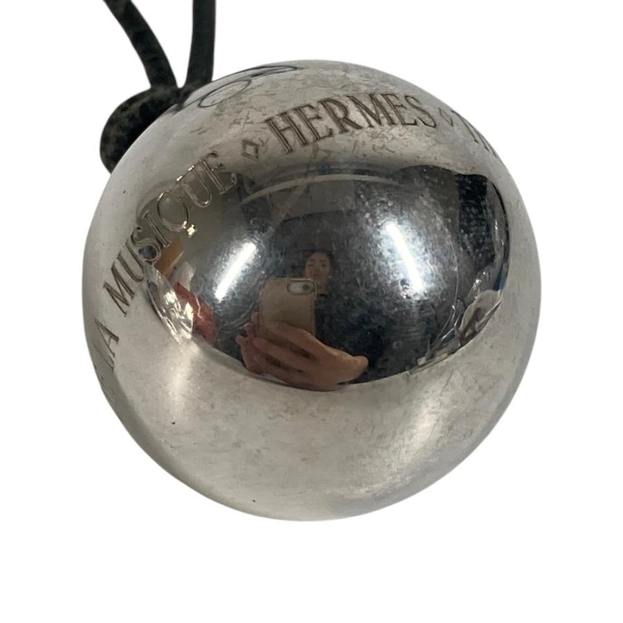 HERMES エルメス THE YEAR OF MUSIC 1996 L'ANNEE DE LA MUSIQUE ボールネックレス 革紐 レザー アクセサリー ネックレス シルバー【中古】 | HERMES | 01