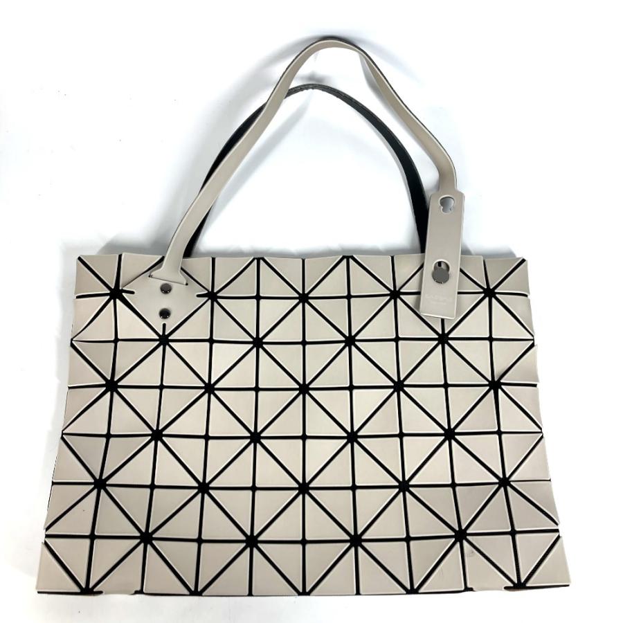 ISSEY MIYAKE イッセイミヤケ バオバオ BAOBAO 横長 トートバッグ 肩掛け カバン ショルダーバッグ ベージュ ユニセックス【中古】 | ISSEY MIYAKE | 01