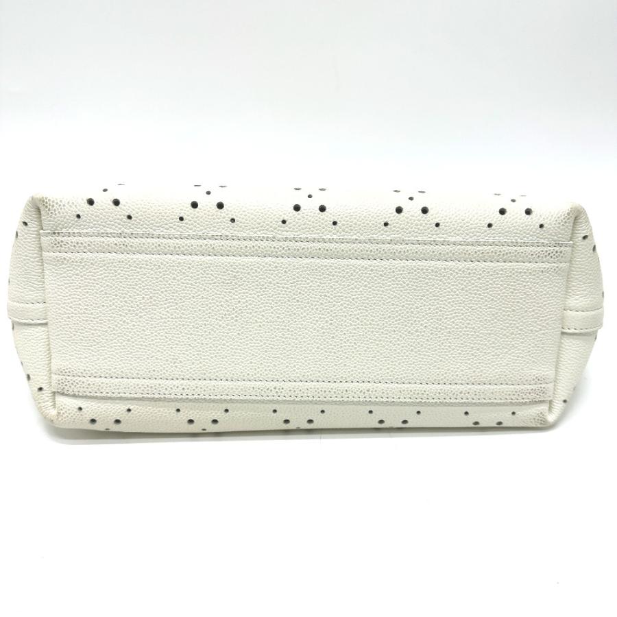 CHANEL シャネル マトラッセ パンチング チェーンバッグ ココマーク トートバッグ ホワイト レディース【中古】 | CHANEL | 02