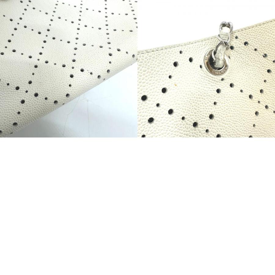 CHANEL シャネル マトラッセ パンチング チェーンバッグ ココマーク トートバッグ ホワイト レディース【中古】 | CHANEL | 09