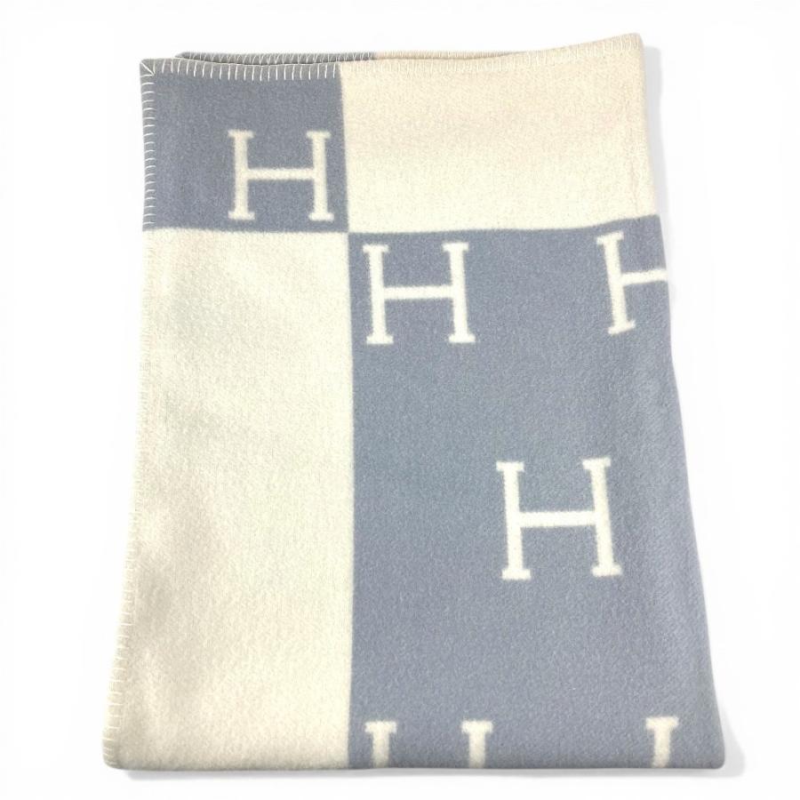 HERMES エルメス アヴァロン プレード ロゴ 雑貨 毛布 インテリア ひざ掛け プレード  ブランケット ブルー系 ユニセックス【中古】 | HERMES | 01