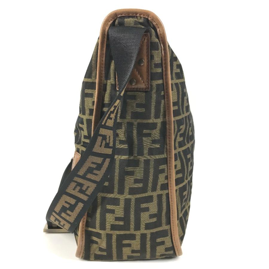 FENDI（フェンディ） ズッカ ロゴ カバン 斜め掛け メッセンジャー 