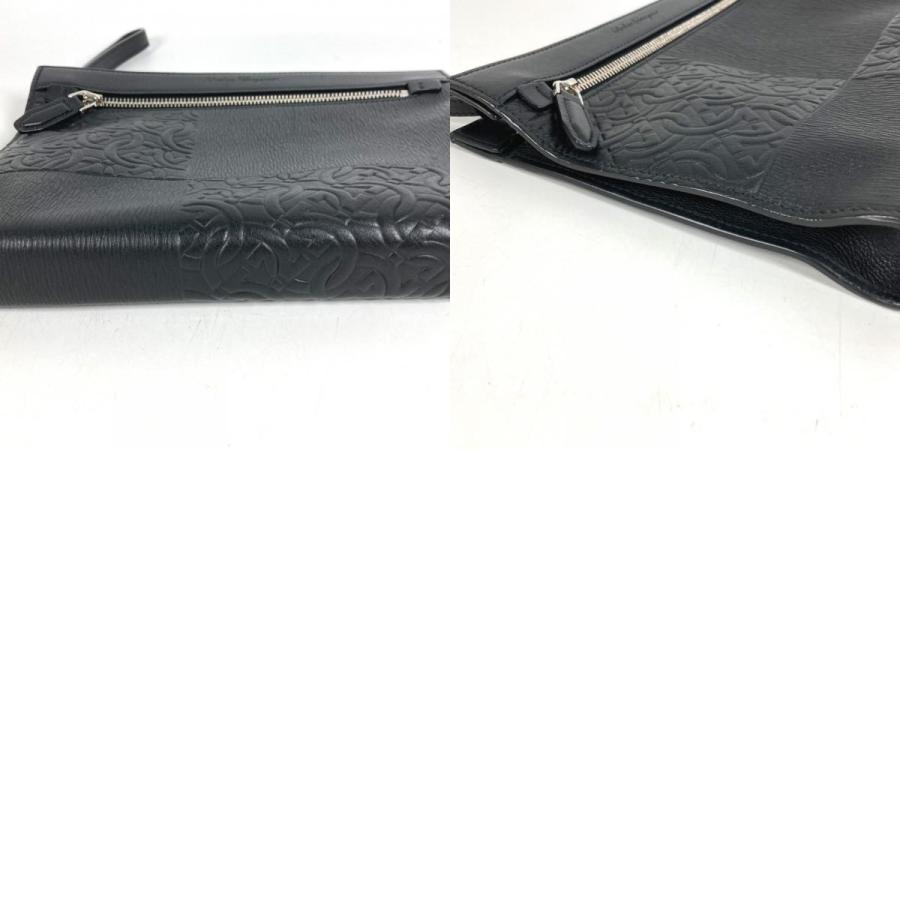 Salvatore Ferragamo サルヴァトーレフェラガモ ガンチーニ ロゴ ストラップ セカンドバッグ ポーチ クラッチバッグ ブラック【中古】 |  | 09