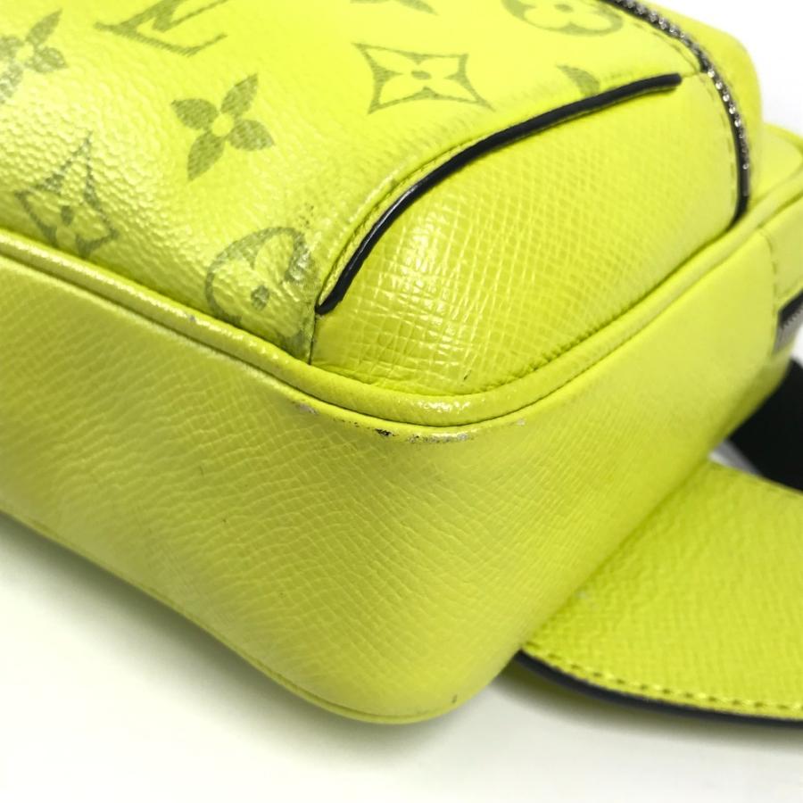 LOUIS VUITTON（ルイ・ヴィトン） M30239 アウトドアメッセンジャーPM