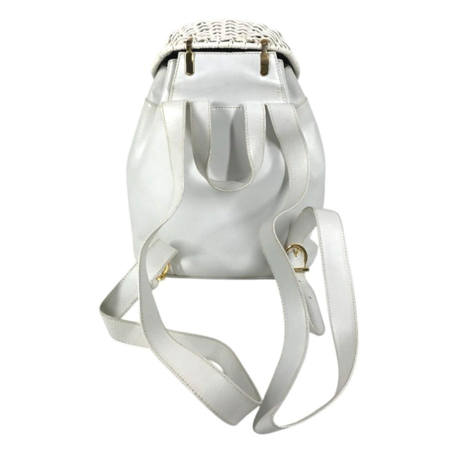 Salvatore Ferragamo サルヴァトーレフェラガモ ガンチーニ ロゴ カバン バックパック ヴィンテージ リュックサック ホワイト【中古】 |  | 01
