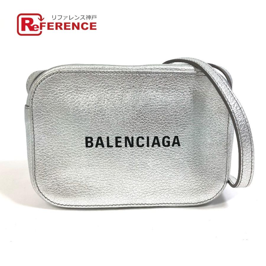 BALENCIAGA カメラバッグ　シルバーショルダーバッグ BALENCIAGA／バレンシアガ カメラバッグミニ ポシェットシルバー