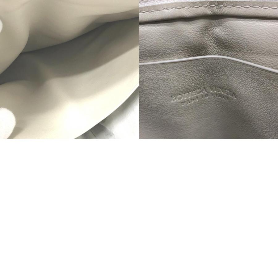 BOTTEGA VENETA ボッテガヴェネタ マキシイントレチャート セカンドバッグ カバン  パデット クラッチバッグ ホワイト レディース【中古】 |  | 09