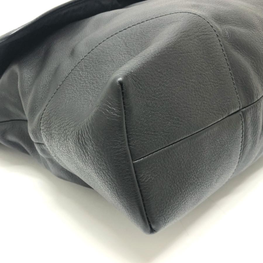 DOLCE&GABBANA ドルチェアンドガッバーナ ロゴプレート フラップ メッセンジャー 斜め掛け ショルダーバッグ ブラック レディース【中古】 |  | 06