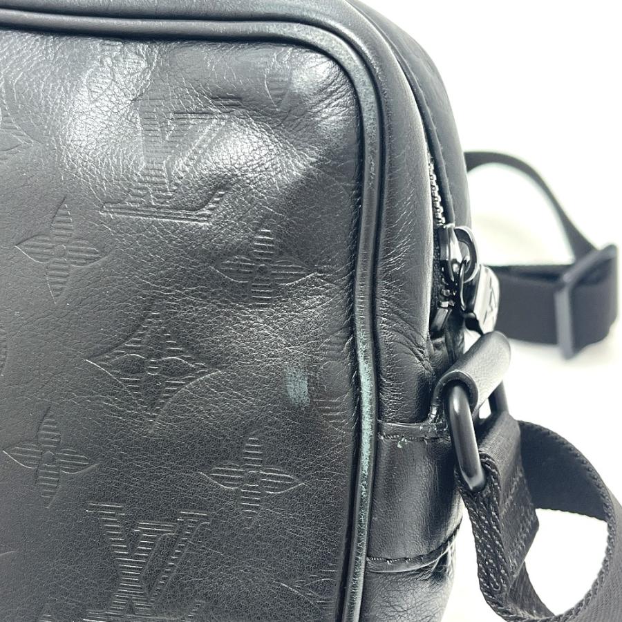 LOUIS VUITTON ルイヴィトン M43681 ダヌーブPM ポシェット  カバン バッグ モノグラムシャドウ ショルダーバッグ ブラック【中古】 | LOUIS VUITTON | 02