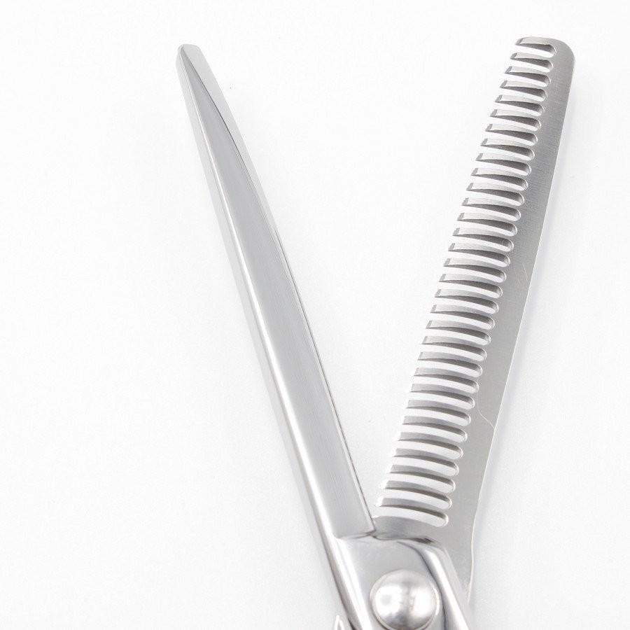 【美品】ナルトシザー ヘネシーラムールS31 セニング 5.8インチ ヘネシーオフセットハンドル 二梳き 31目約20%〜25% ニューハイボン |  | 05