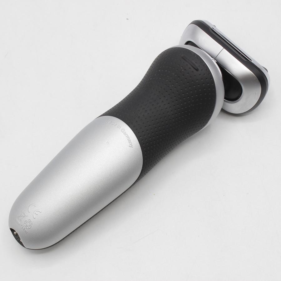 BRAUN - 【新品未使用】ブラウン  シリーズ7 洗浄器付き シルバー 70-S7201CC シリーズ7 充電式シェーバー 70-S7201cc