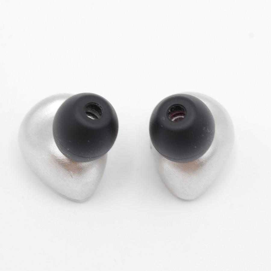 美品】Rosenkranz RK-Silver-BS HP-196 イヤホン ケーブルセット 美品】Rosenkranz RK-Silver-BS HP-196 イヤホン ケーブルセット