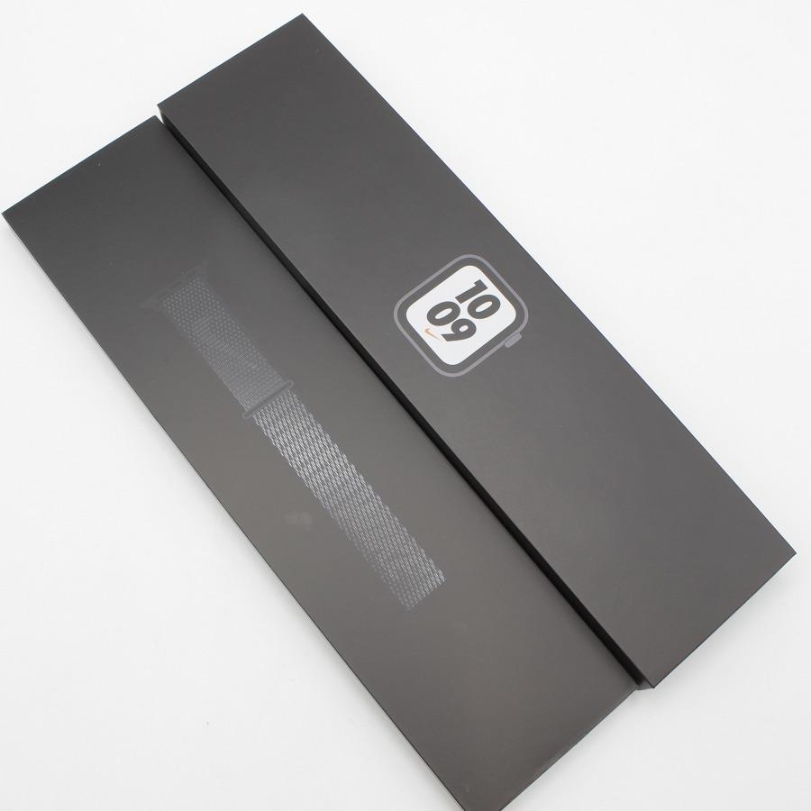 Apple Watch SE(第2世代) 【美品】Apple NIKE SE 第2世代 44mm Apple Watch SE(第2世代) 【美品】Apple NIKE SE 第2世代 44mm
