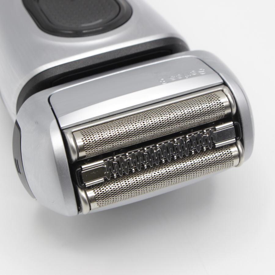 BRAUN（ブラウン） 【美品】ブラウン シリーズ8 8467cc-V アルコール