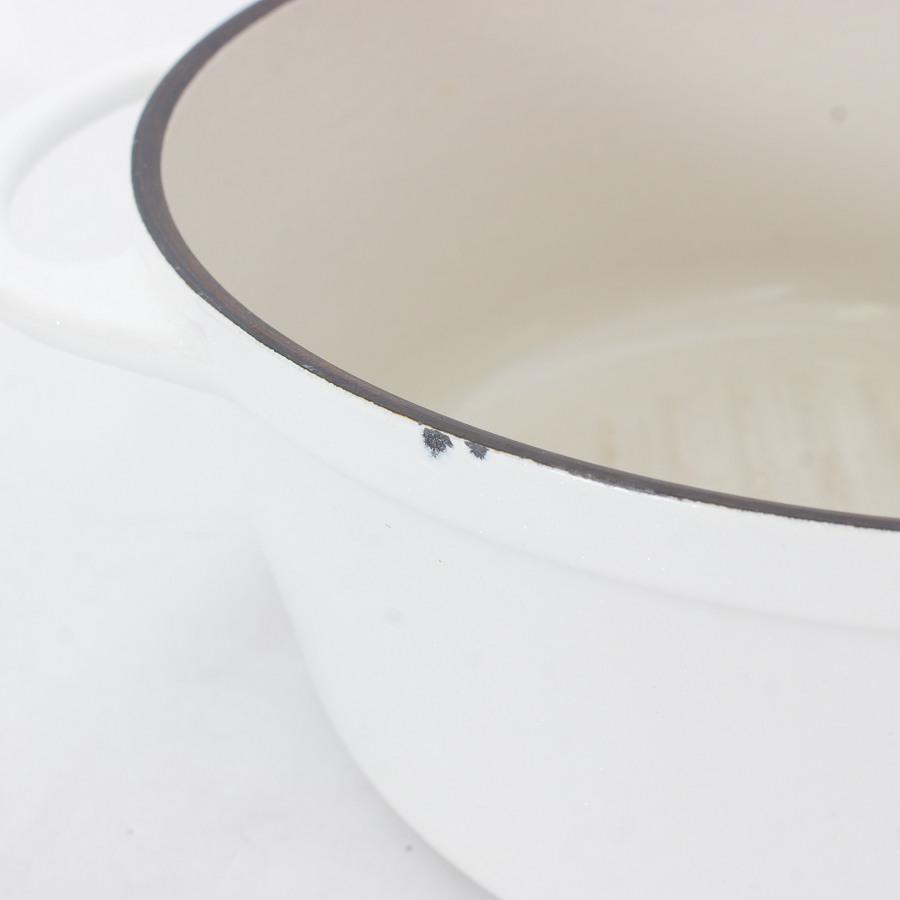 バーミキュラ オーブンポットラウンド 22cm パールホワイト PWH22R KONAYUKI 粉雪 無水 ホーロー 両手鍋 本体 | VERMICULAR | 07