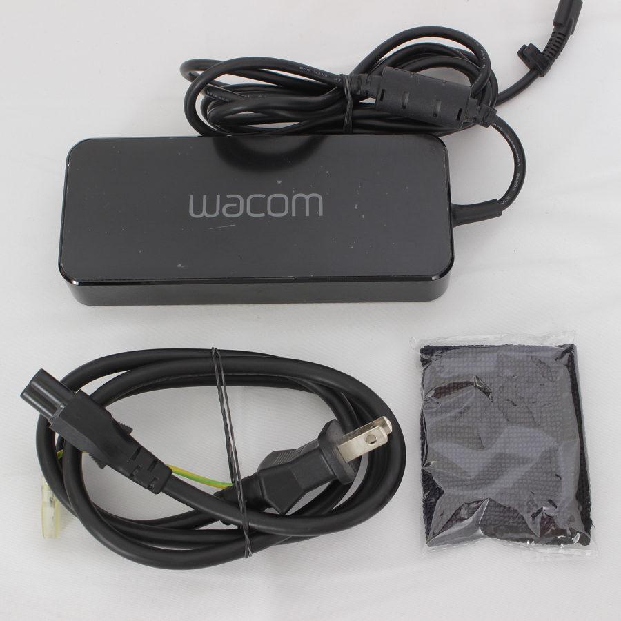 MobileStudio Pro WACOM 16 DTH-W1620H/K0 液タブ 512GB SSD 液晶