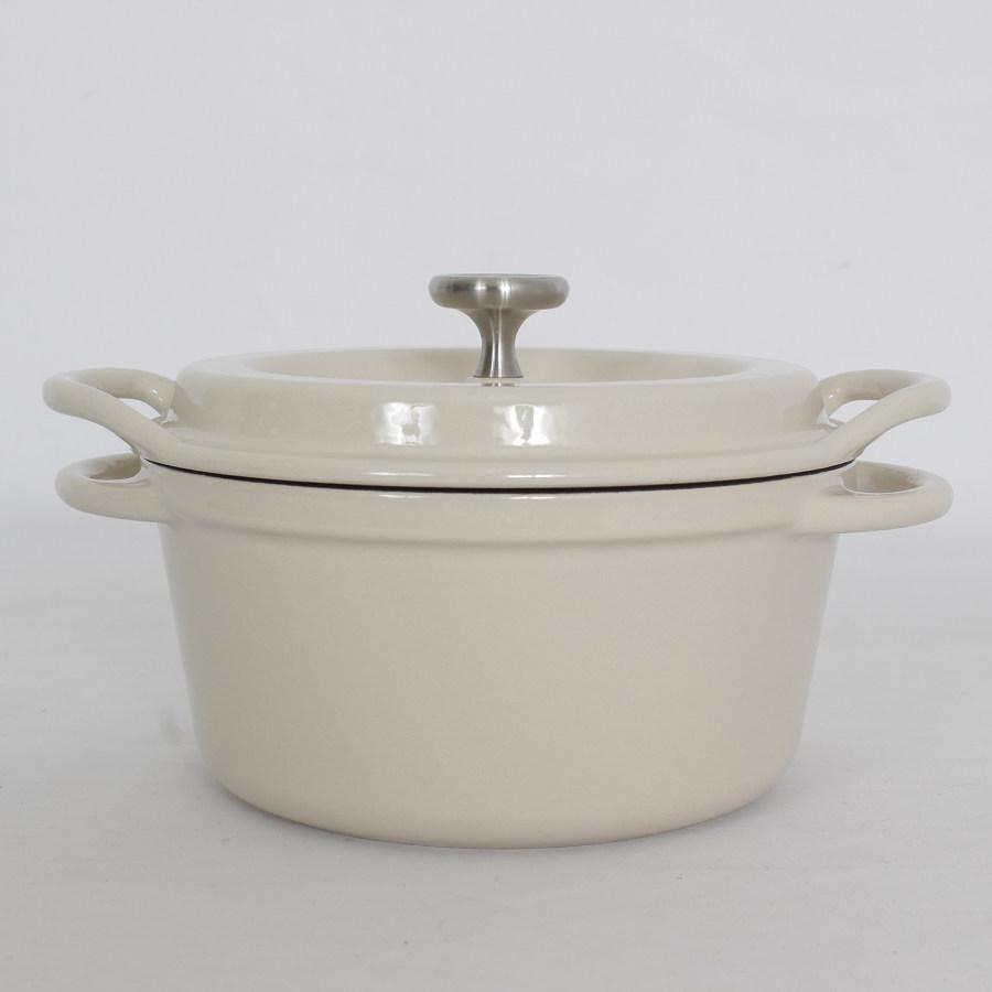 【ボーナスストア+5%】バーミキュラ オーブンポットラウンド 14cm NBG14R ナチュラルベージュ 無水 ホーロー 両手鍋 本体 |  | 01