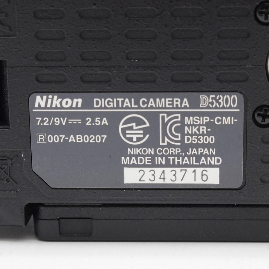 ボーナスストア+5％【美品】Nikon D5300 18-55 VR II レンズキット デジタル一眼レフカメラ ブラック D5300LK18-55VR2BK ニコン 本体 |  | 10