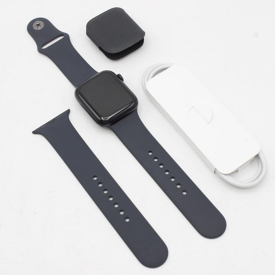 ボーナスストア+5％【美品】Apple Watch Series8 45mm GPS MNP13J/A 