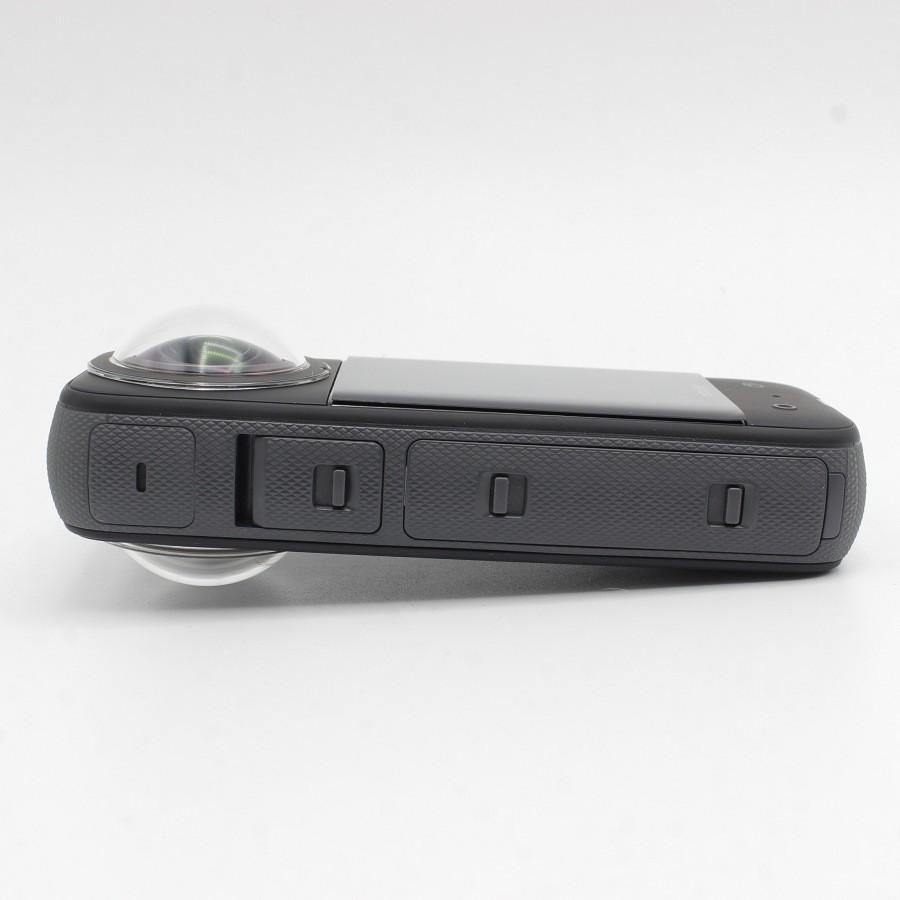 ボーナスストア+5％【美品】Insta360 X3 CINSAAQ/B レンズガード+ 