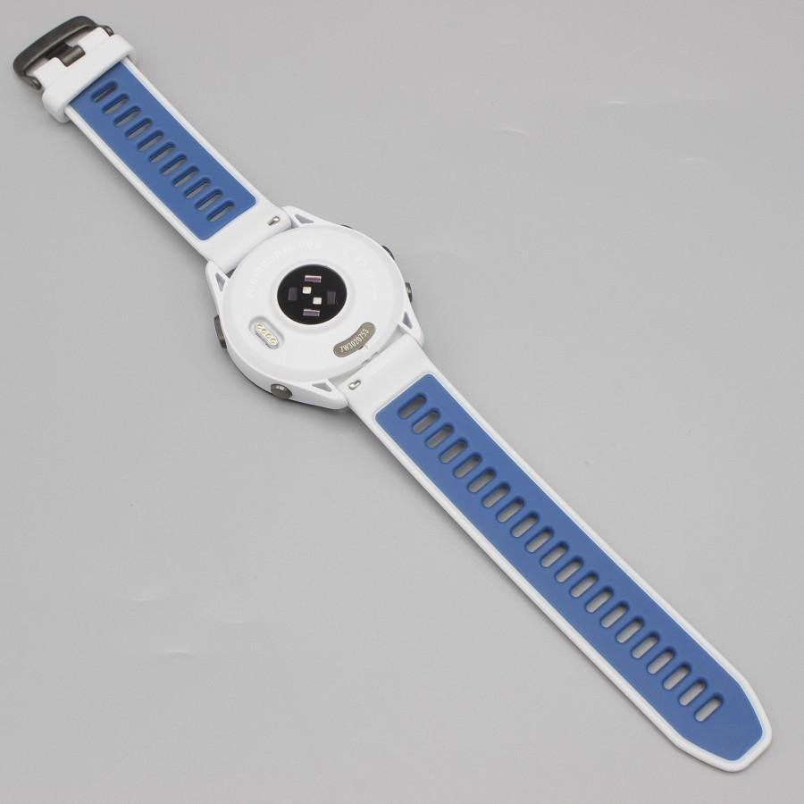 ボーナスストア+5％【美品】GARMIN Forerunner 265 Music 010-02810-41