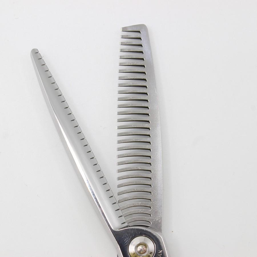 ボーナスストア+5％【美品】刃物屋トギノン NEO Queen R28 セニング 5.8インチ メガネハンドル 28目 約20% ネオクイーン トギノン シザー |  | 05