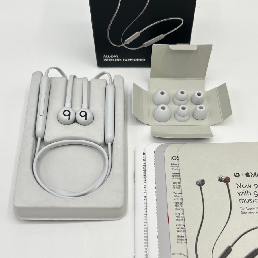 ボーナスストア+5％【美品】Beats Flex MYME2PA/A スモークグレー
