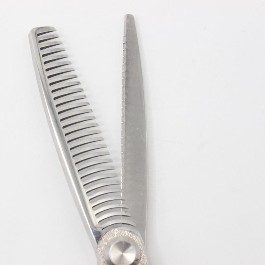 ボーナスストア+5％【美品】刃物屋トギノン Queen Type-R 5.8 セニング 5.8インチ メガネハンドル 28目フラット/1本スリット 約18% シザー クイーン |  | 03