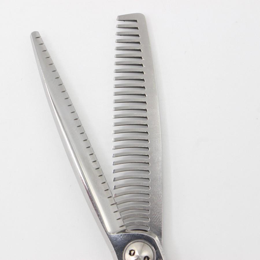 ボーナスストア+5％【美品】刃物屋トギノン Queen Type-R 5.8 セニング 5.8インチ メガネハンドル 28目フラット/1本スリット 約18% シザー クイーン |  | 05