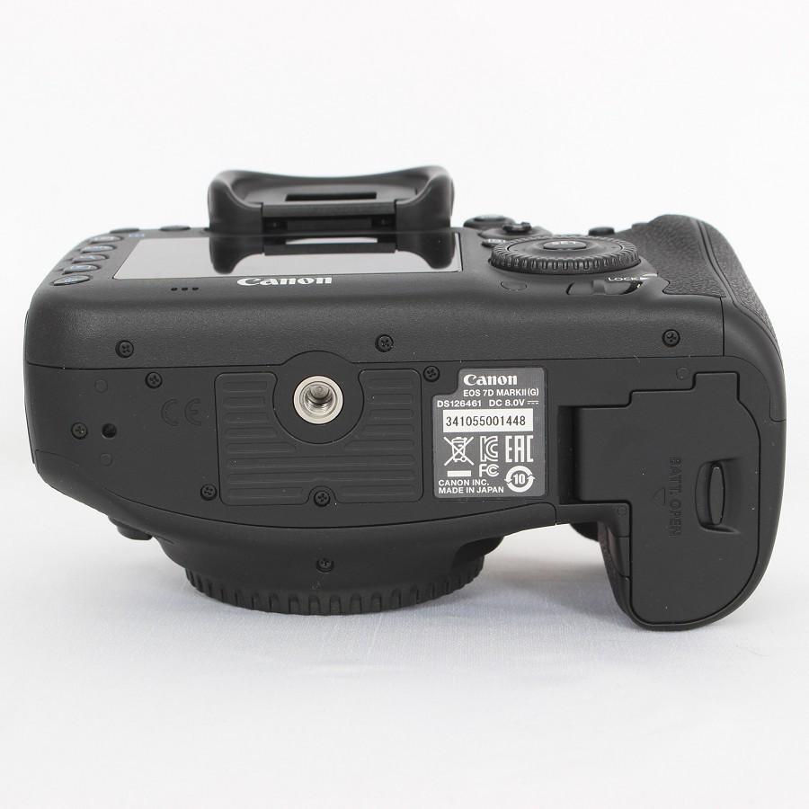 ボーナスストア+5％【美品】Canon EOS 7D Mark II ボディ デジタル一眼レフカメラ EOS7DMK2 キヤノン 本体 |  | 05