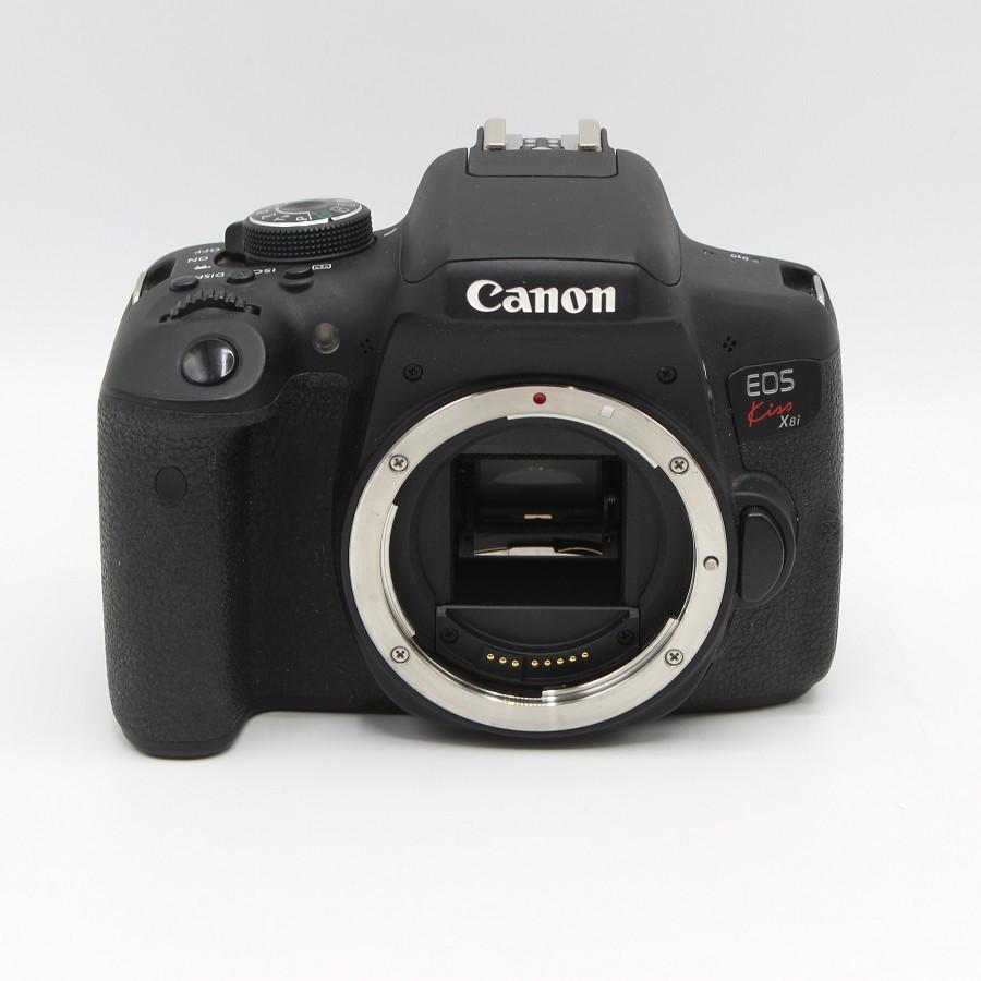 ジャンク品EOS Kiss X8i 本体 + EF-S 18-55mm