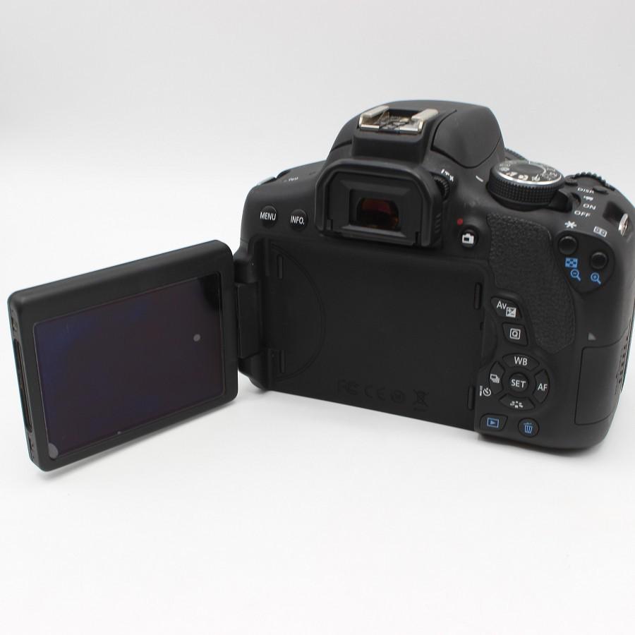 ボーナスストア+5％【美品】Canon EOS Kiss X8i EF-S18-55 IS STM レンズキット デジタル一眼レフカメラ キヤノン 本体 |  | 03