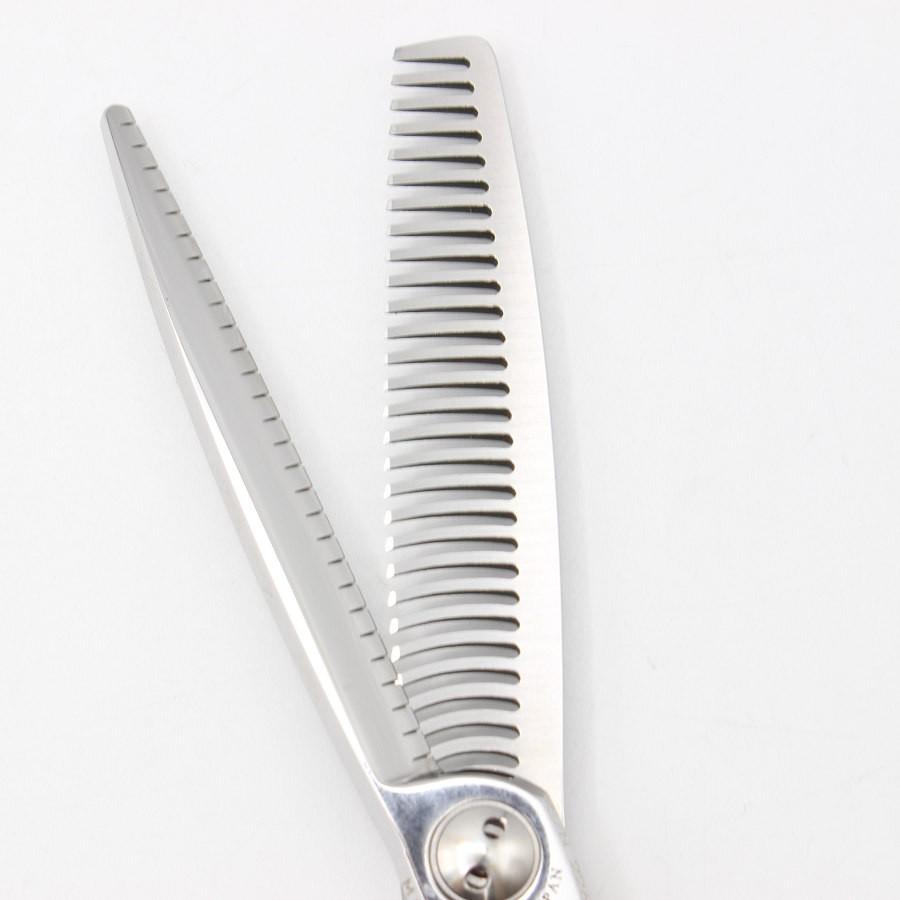 ボーナスストア+5％【美品】刃物屋トギノン Queen スター Type-R 5.8 セニング 5.8インチ メガネハンドル 28目フラット/1本スリット 約18% シザー クイーン |  | 05