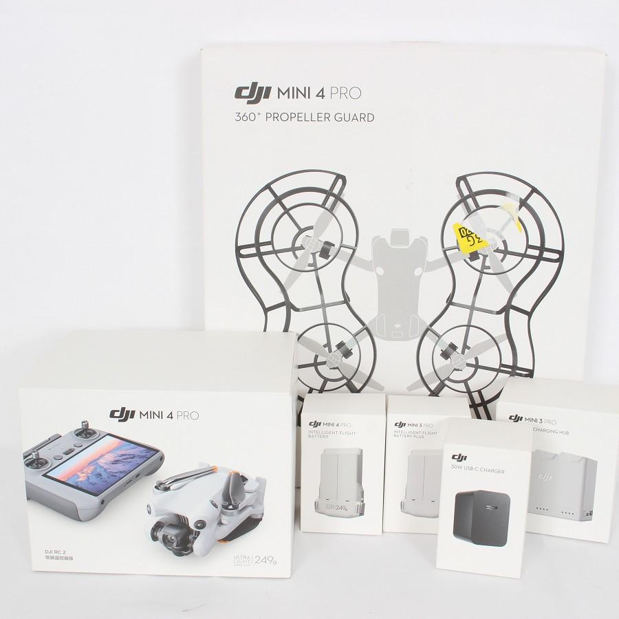 ボーナスストア+5％【美品】DJI Mini 4 Pro Fly More コンボ Plus DJI RC 2付属 M14001 ドローン 空撮カメラ ディージェイアイ ミニ4 プロ 本体 |  | 12
