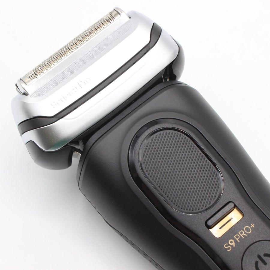 BRAUNシリーズ9 PRO+ 9555cc 5in1自動アルコール洗浄器付き ブラウン電気シェーバーシリーズ9 Pro+ 5in1 洗浄器モデル |Braun JP