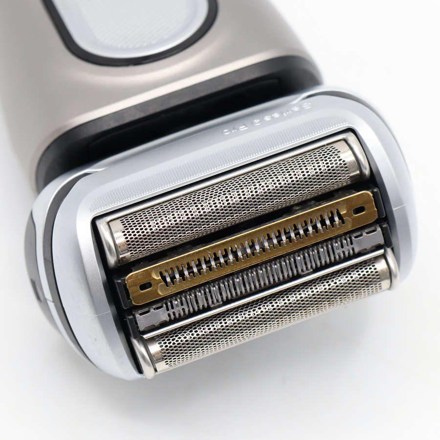 ボーナスストア+5％【美品】ブラウン シリーズ9 Pro 9465cc-V 4枚刃 アルコール洗浄機付 メンズシェーバー BRAUN 本体 |  | 05