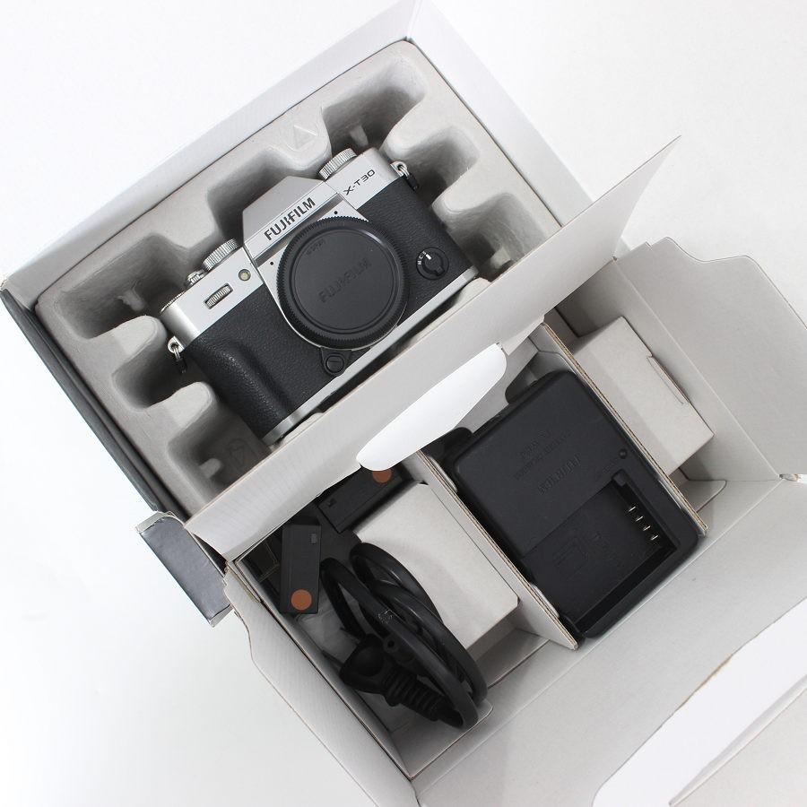 ボーナスストア+5％【美品】FUJIFILM X-T30 II ボディ シルバー 予備バッテリー付き ミラーレス一眼カメラ 富士フイルム 本体 |  | 12