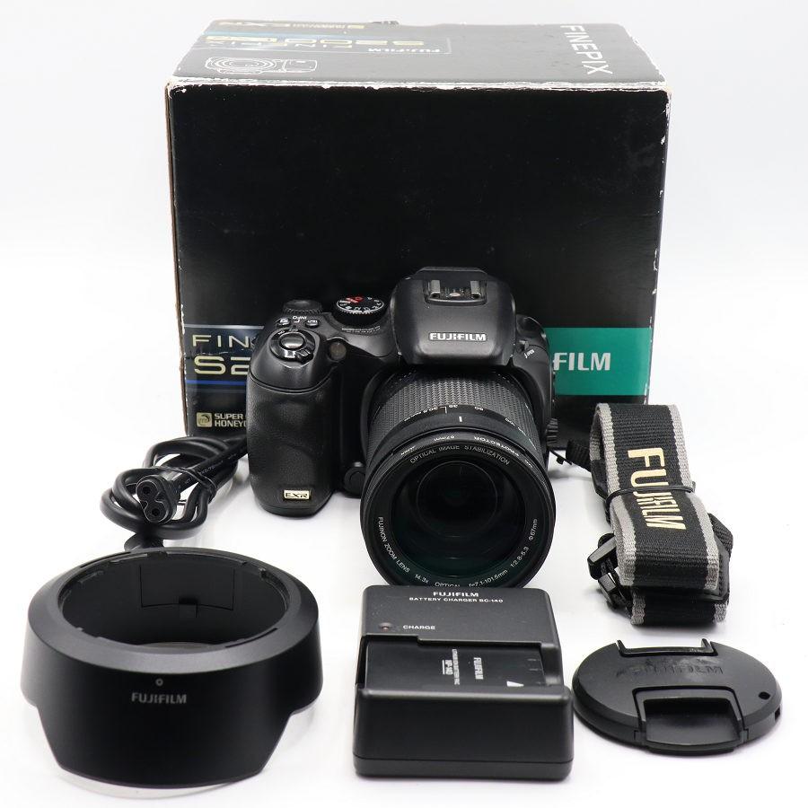 ボーナスストア+5％】FUJIFILM FinePix S200EXR ブラック デジタル