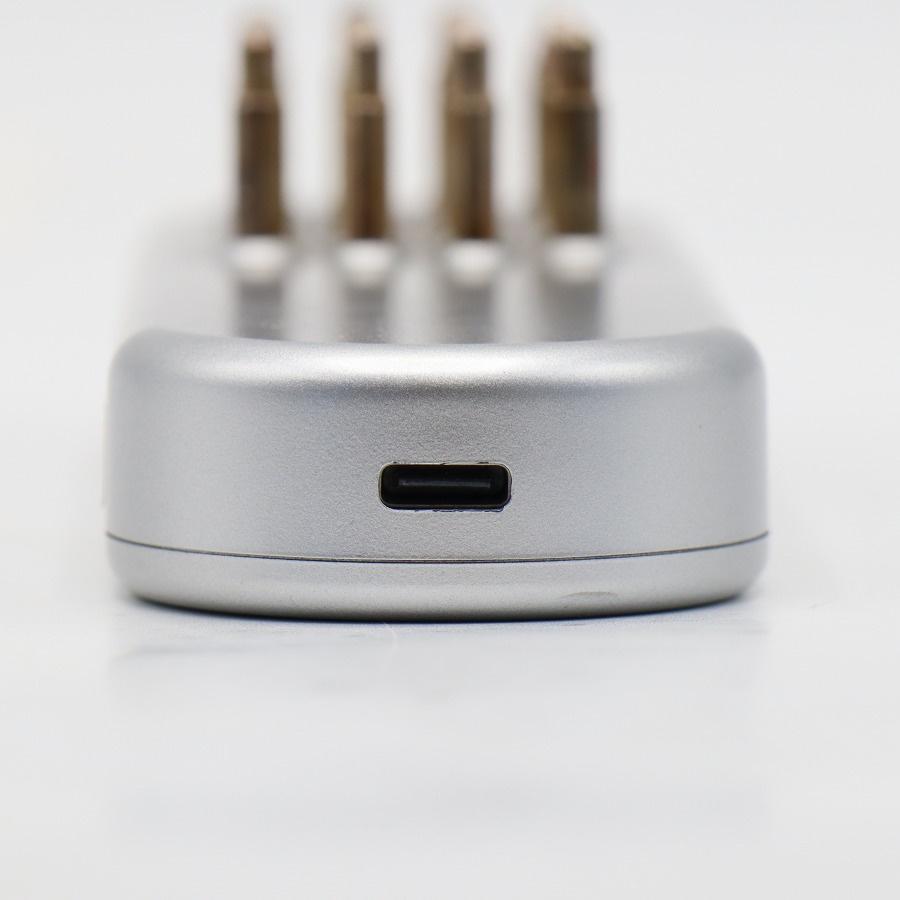 【ボーナスストア+5％】SALONIA SAL22206SL EMS 充電式ハリ美容ブラシ 美顔器 サロニア 本体 |  | 07