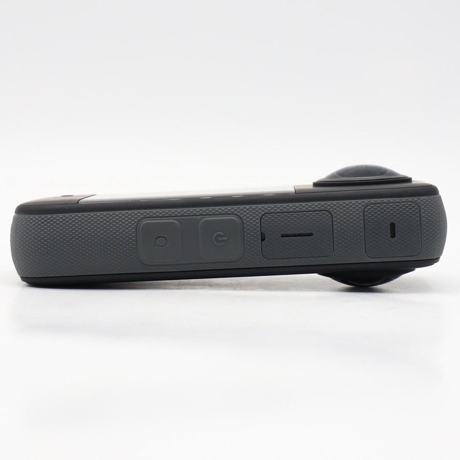 ボーナスストア+5％【美品】Insta360 X3 CINSAAQ/B 360度カメラ 全天球