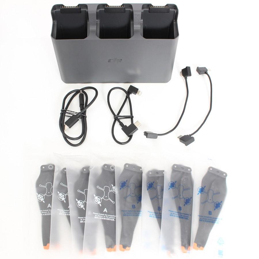 ボーナスストアPlus【美品】DJI Air 3 Fly More Combo RC-N2付属 TZ3232 ドローン エアー フライモアコンボ 本体 |  | 09